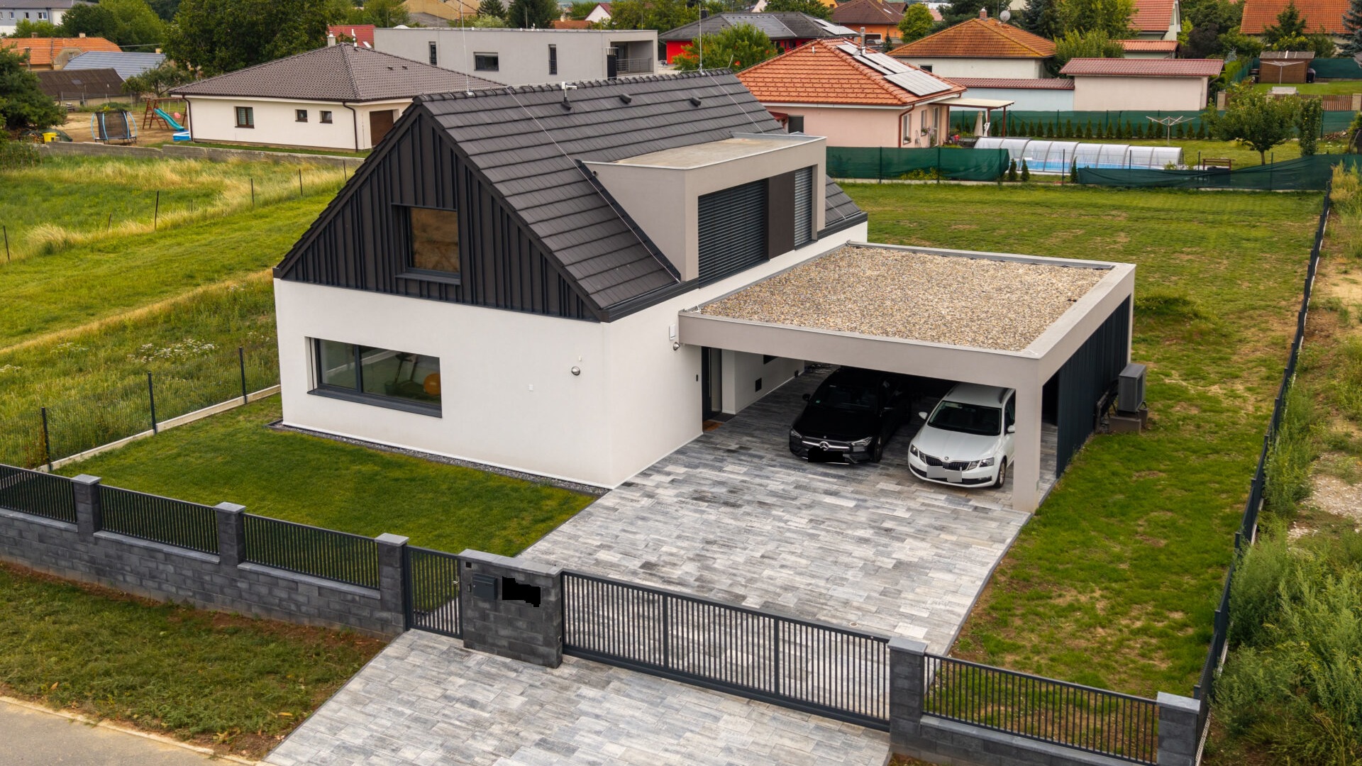 Chytrý dům Cerhenice - kompletní elektroinstalace rodinného domu